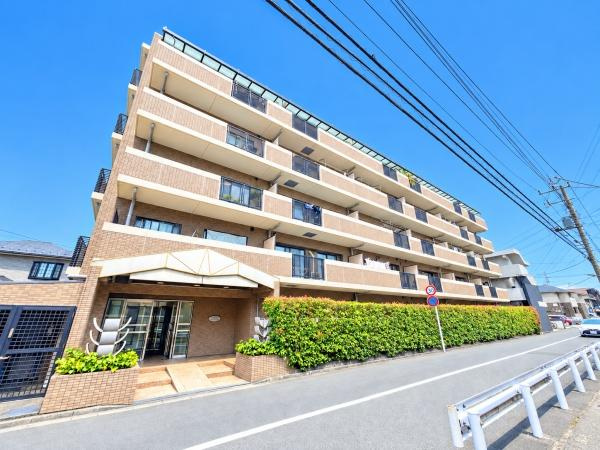 リベレンス武蔵新城の外観|車通りの少ない緑豊かで閑静な住宅地です！
