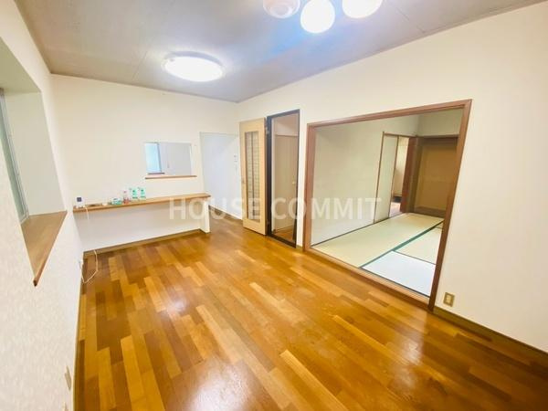 藤の台戸建の居間・リビング