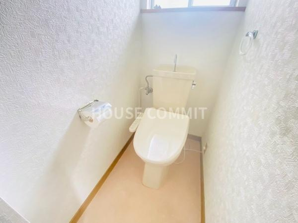 藤の台戸建のトイレ