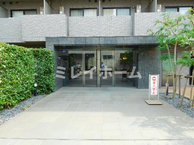 ルーブル大鳥居伍番館のエントランス