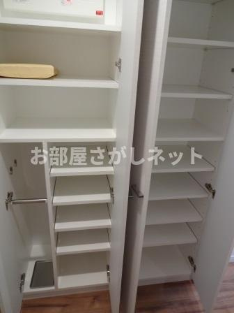 ＡＸＡＳ王子神谷ｓｔａ.の収納