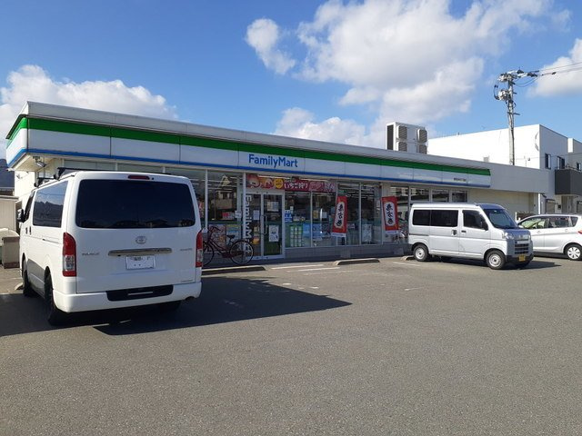 【周辺】 | ロジュマン・三央 | ファミリーマート福岡田村5丁目まで900m
