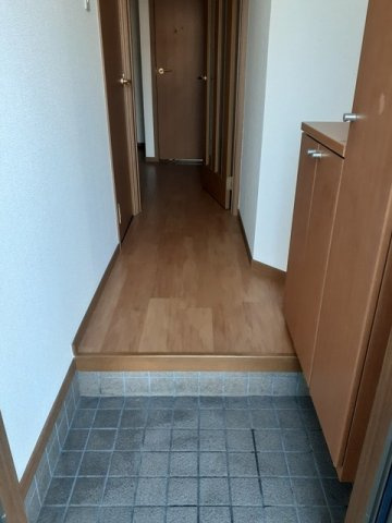 ラヴニールⅠの玄関