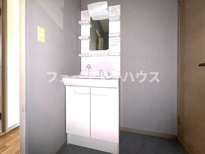 グローリーコートの洗面所