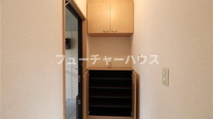 グリーンアレイ　Ｂの玄関