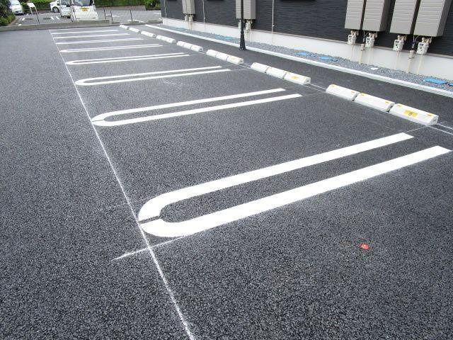 ラ・メール　Ｄの駐車場
