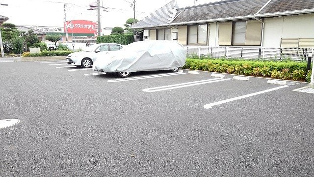 ウィスティリアの駐車場