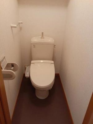 【トイレ】 | ドミール　ラフィネ　Ａ | 落ち着いた色調のトイレです