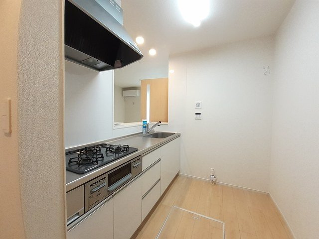 サニーヒルハウスのキッチン|使いやすいキッチンです