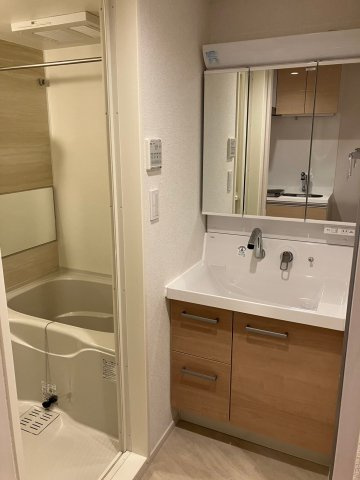 MAXIV蓮根の洗面所