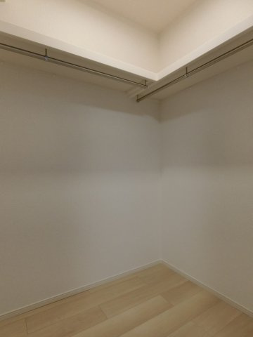 ブルーオーシャン・レジデンスＢの収納