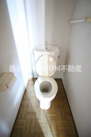 セジュールウエストのトイレ|落ち着いたトイレです