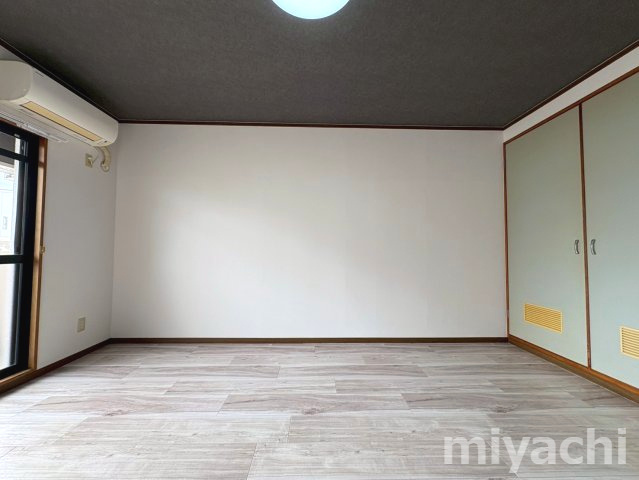 徳島市助任本町５丁目の賃貸マンションの洋室