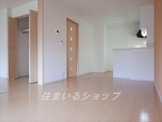 ヒルズ・レインボー　Ｂの居間・リビング