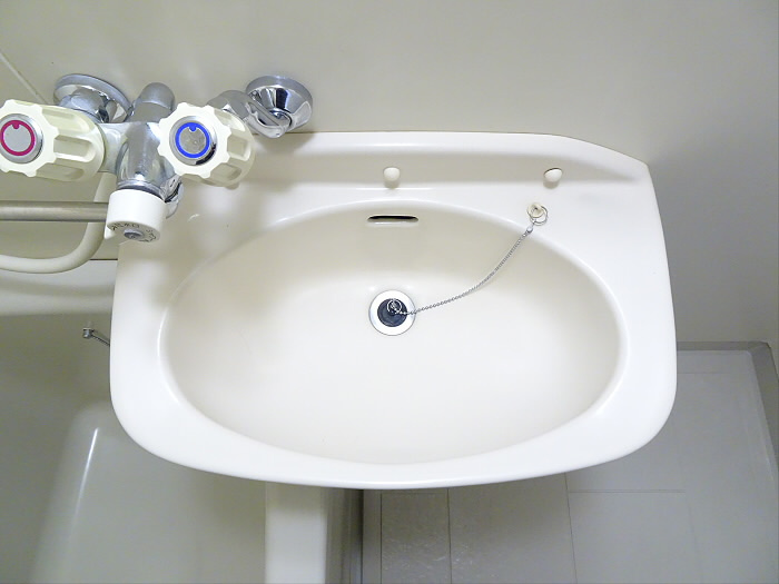 ホワイトSKJの洗面所|忙しい朝には欠かせない洗面所です