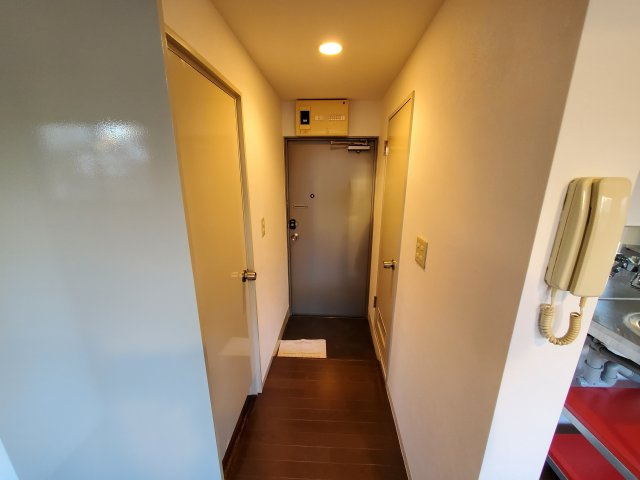 上智マンションの玄関|落ち着いた玄関です
