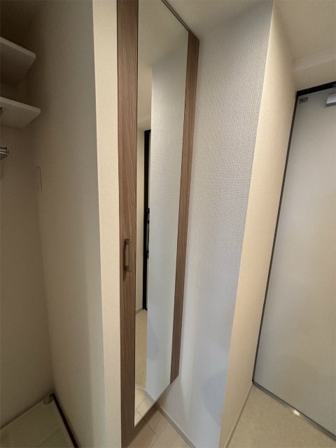 R-Residence南千束の玄関|落ち着いた玄関です