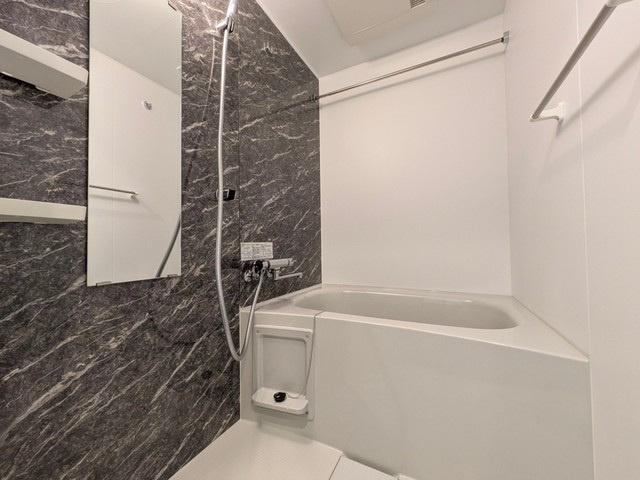 Ｓ－ＲＥＳＩＤＥＮＣＥ本川町ａｆｆｏｒｄの浴室|浴室乾燥機付き