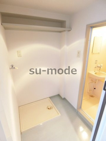 UEDA BUILDINGの洗面所