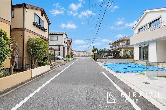 【前面道路含む現地写真】 | 前面道路☆運転が不安な方も安心な前面道路、きちんと幅員のある道路は女性にも安心です。整備されている道路は気持ちも良いですね♪