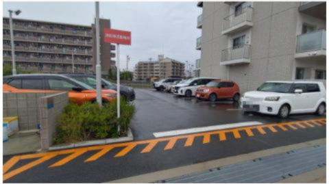 BELLEJOIEの駐車場