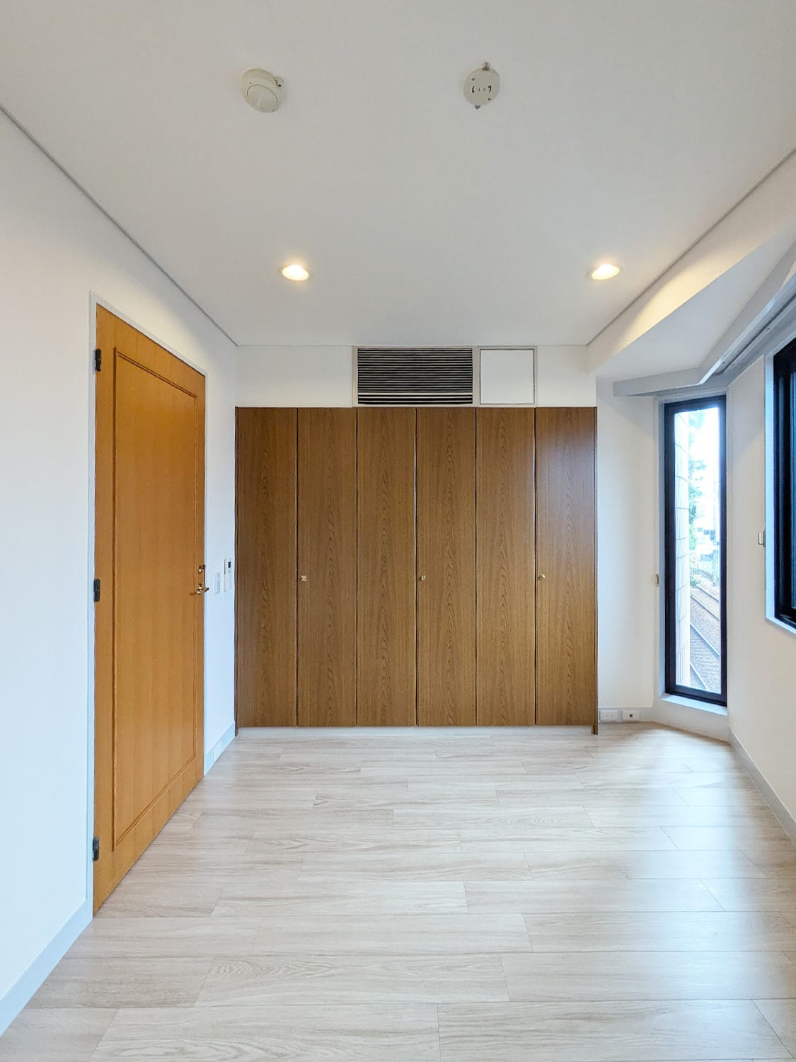 芦屋市三条町の賃貸マンションの居間・リビング