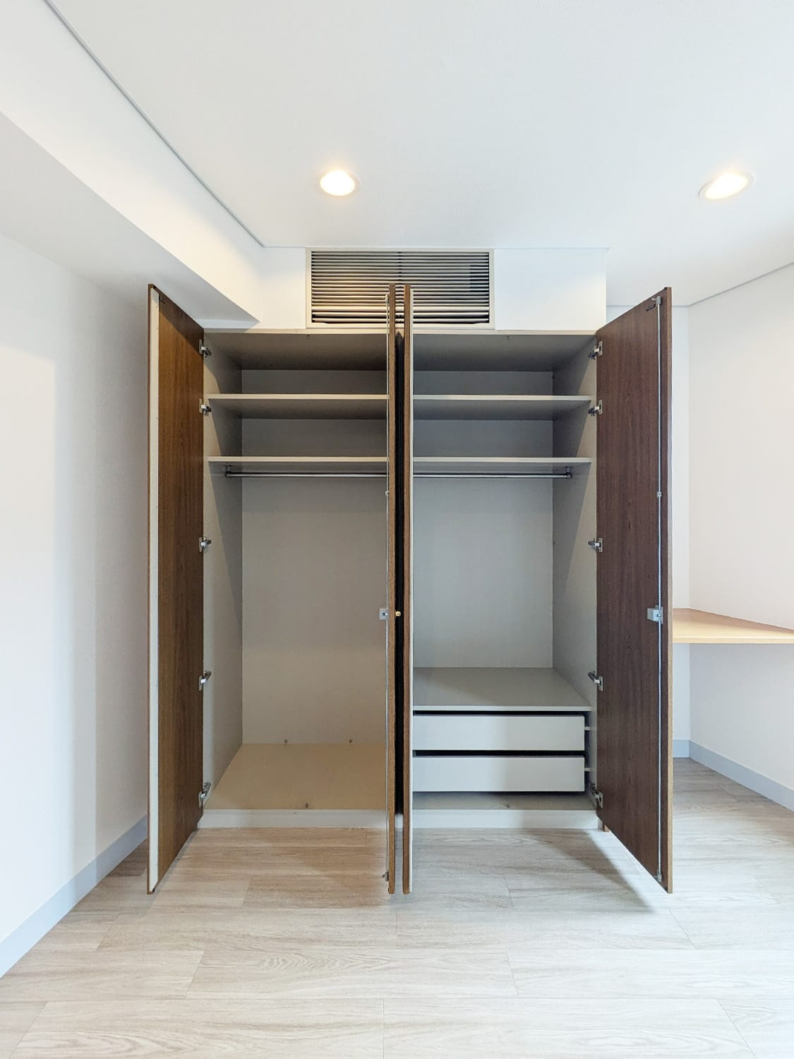 芦屋市三条町の賃貸マンションの収納