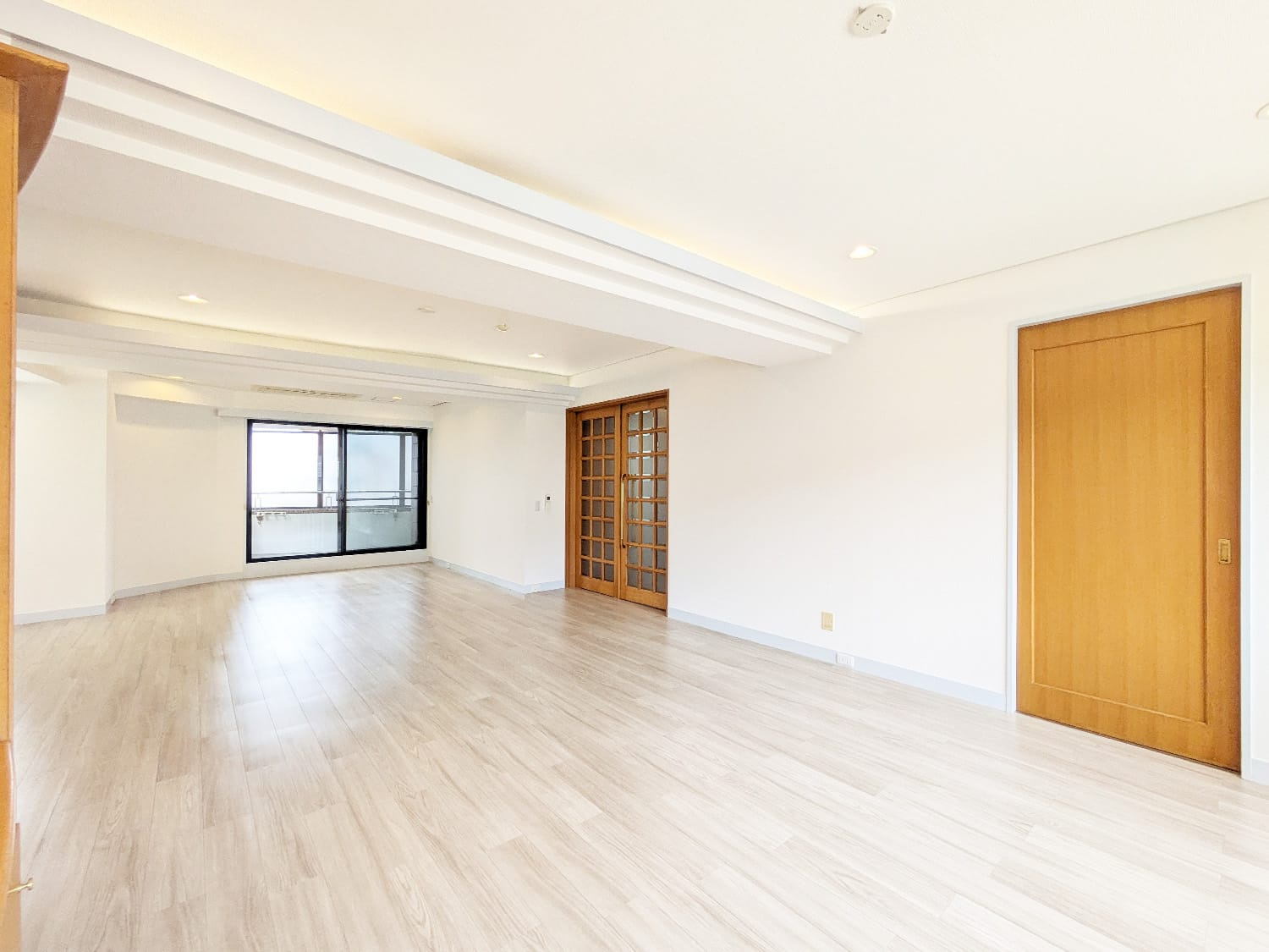 芦屋市三条町の賃貸マンションの居間・リビング