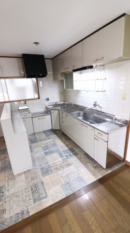 城が山4丁目戸建のキッチン