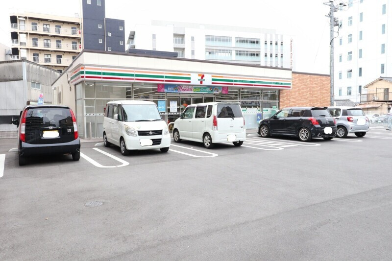 アルバ鹿田の駐車場
