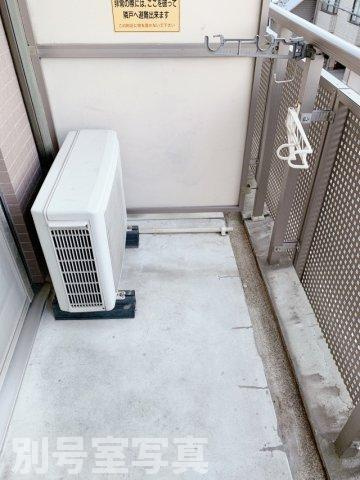 オルト春日井のバルコニー|外からの目が気にならないバルコニーで洗濯物が干せます