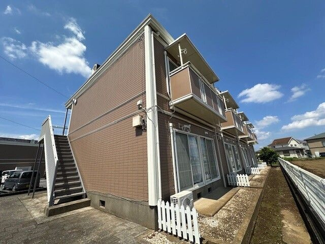 ビレッジサングランデＢ棟の外観