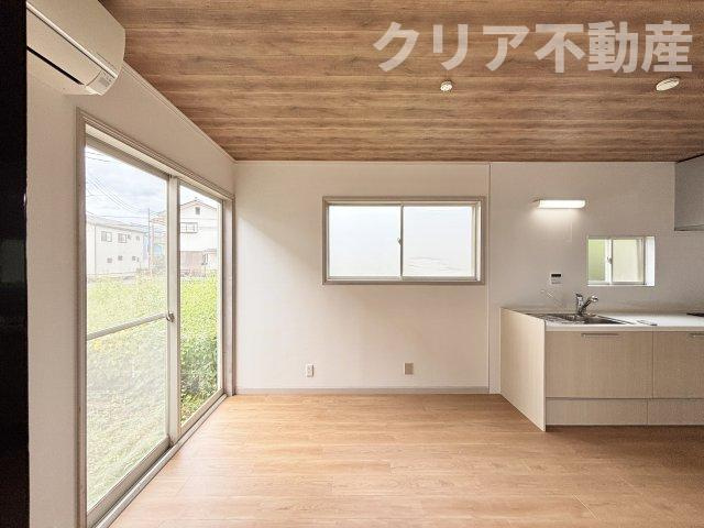 【居間・リビング】 | 水回り新品！高崎市棟高町中古