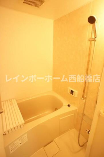 葛飾区奥戸８丁目のアパートの浴室