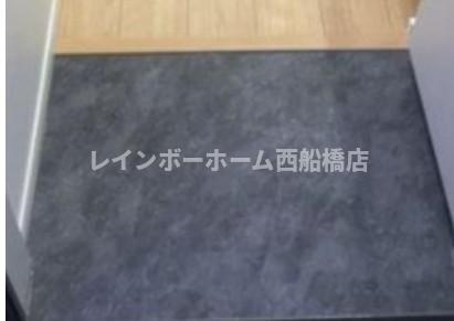 CREATIONの玄関