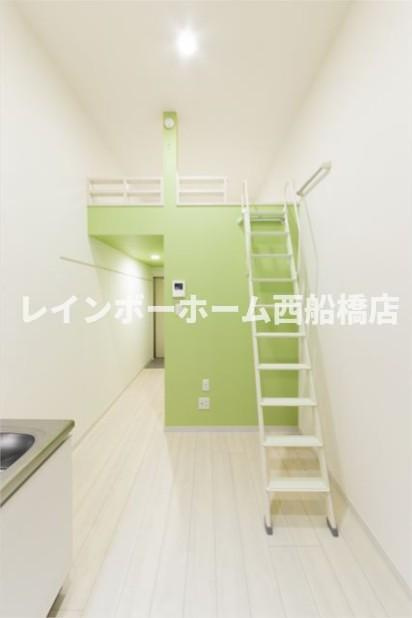 CREATIONの内装