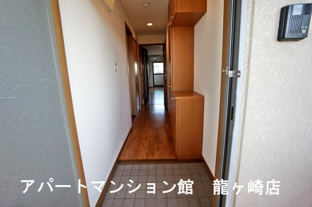 メルヴェイユの玄関|※204号室使用