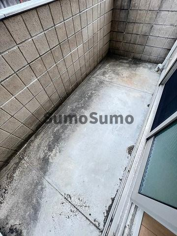 尼崎市田能３丁目のアパートのバルコニー|バルコニーからの眺めを楽しみながら食事をしませんか