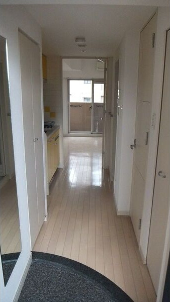プレサンス久屋大通公園サウスの玄関