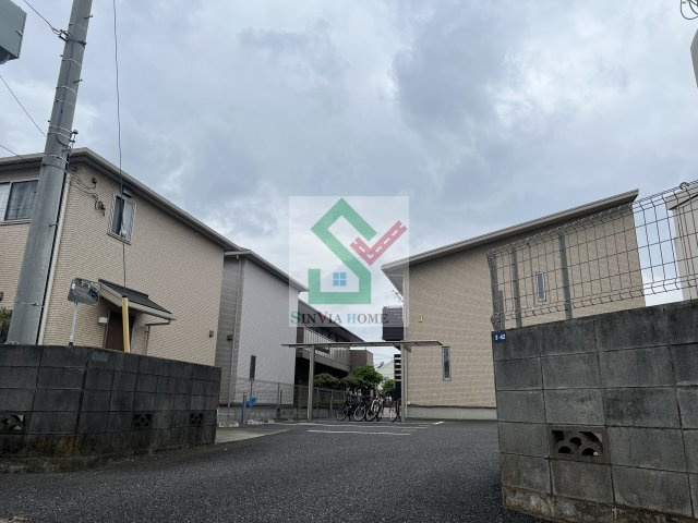 コンフォート東久留米Jのエントランス