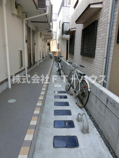 ハーモニーテラス湊新田のロビー