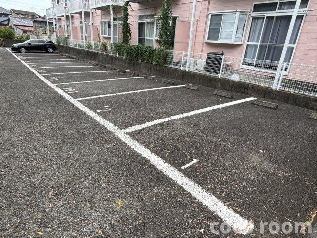 ライフピアの駐車場