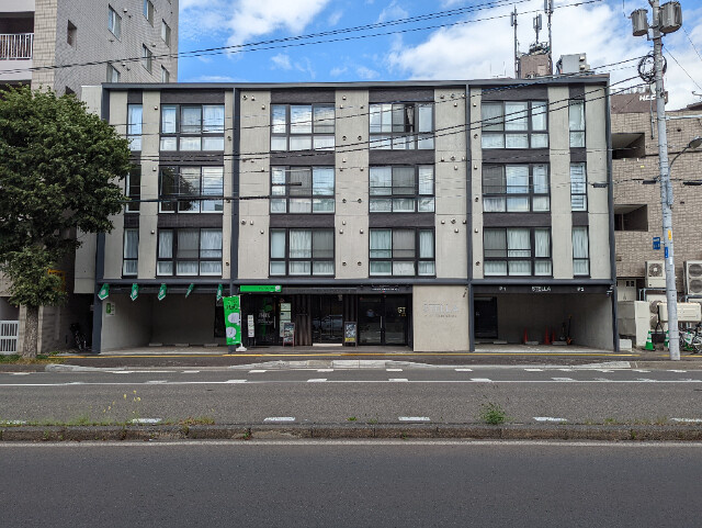 アルファスクエア学園前