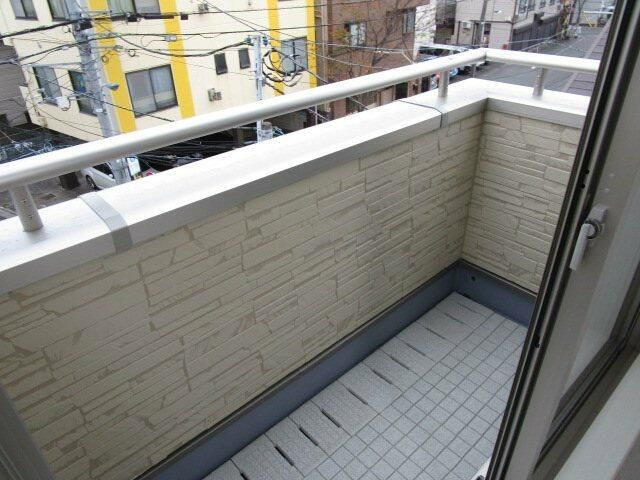 サンライズ十条仲原のバルコニー