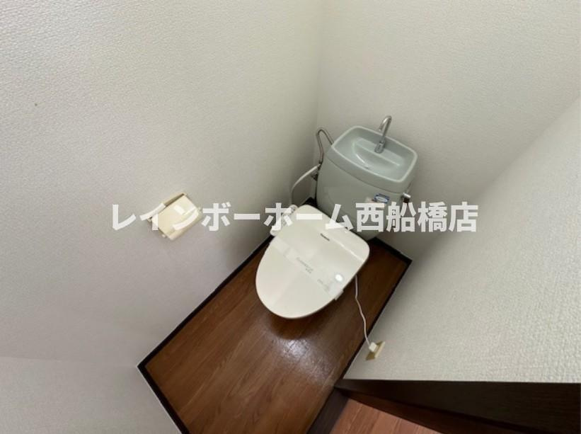 ビレッジサングランデB棟のトイレ