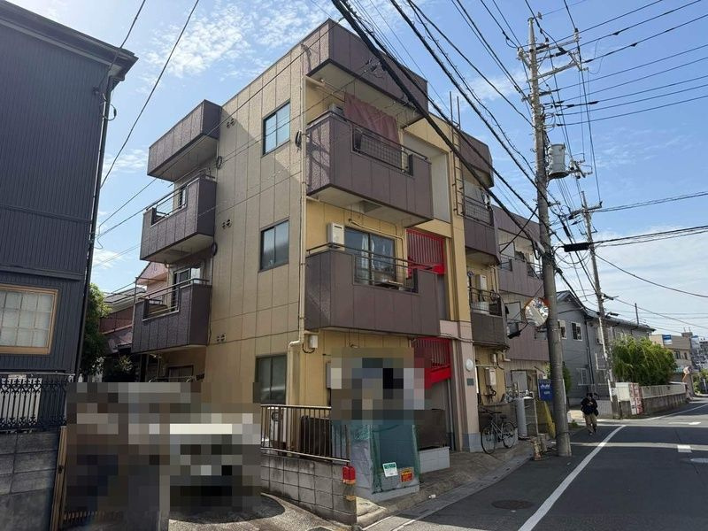 b’CASA獨協大学re-bornのエントランス