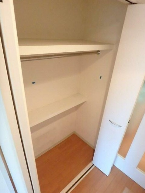 調布市小島町１丁目の賃貸マンションの収納