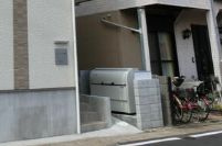 ハーモニーテラス湊新田の玄関