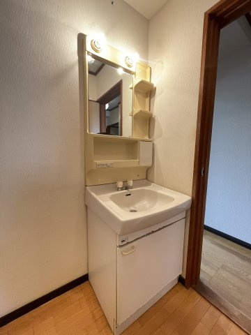 SRSTビルの洗面所