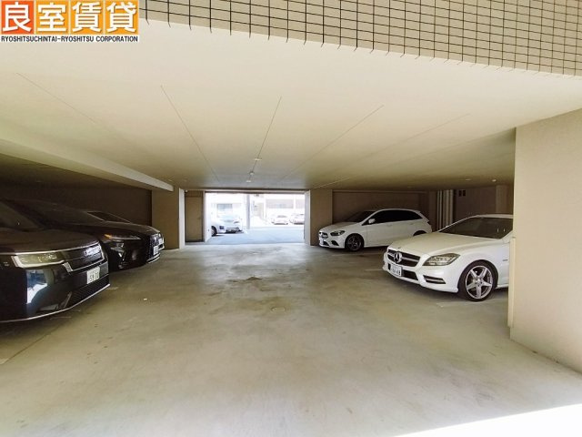 【駐車場】 | ラ・トゥール代官町
